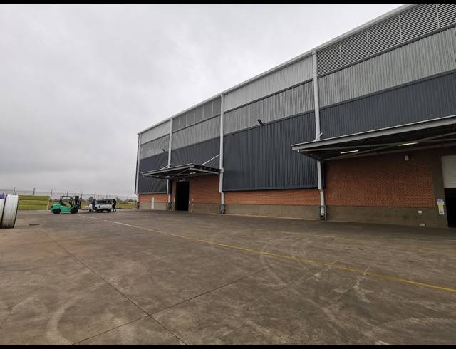 9,725M² WAREHOUSE TO LET IN STERKFONTEIN AH